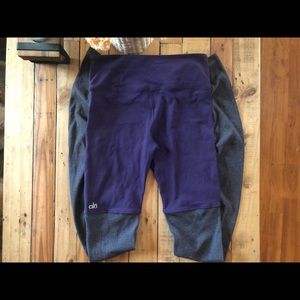 ALO yoga goddess leggings in size small